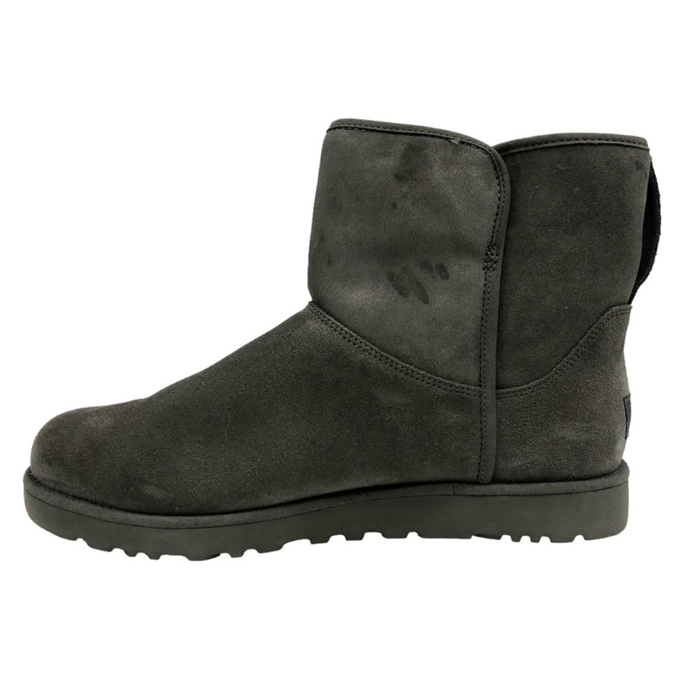 Ugg Water Resistant Cory Boots Charcoal Gray 9.5, NEW, never worn